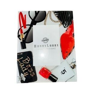 'Boss Lady' Beveled Glass
Picture Frame